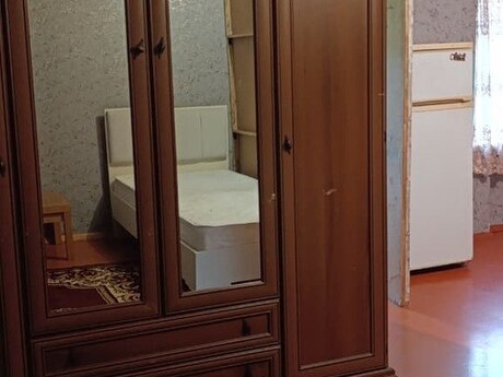 Elan №6273994 - Bakı, Elmlər Akademiyası m., 2 otaqlı, 40 m², 5/5 mərtəbə