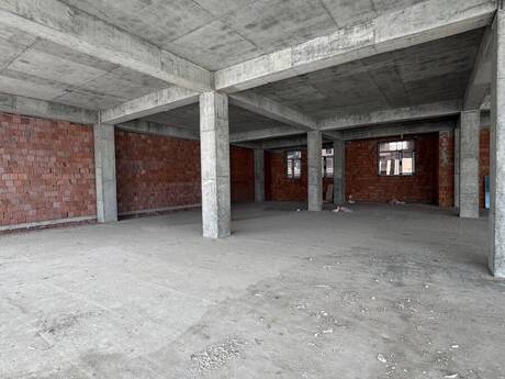 Объект - м. Низами - 421 м²