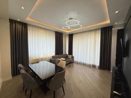 Kirayə 3 otaqlı mənzil, 120 m², Ağ şəhər: 2 200 ₼/ay 5
