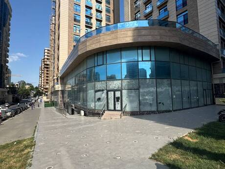 Объект - м. Низами - 421 м²