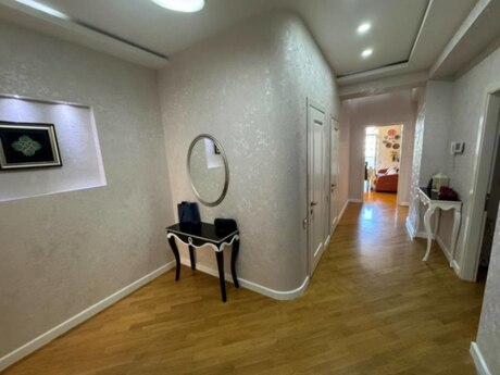 3-комнатная квартира, 103 м², Şah İsmayıl Xətai: 365 000 ₼ 2