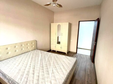Elan №6274229 - Bakı, Neftçilər m., 2 otaqlı, 65 m², 2/5 mərtəbə