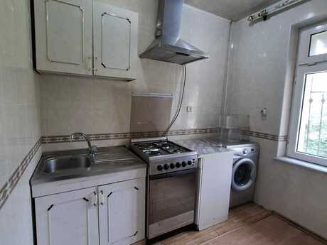 Продаётся 4-комнатная квартира в старом фонде, Nərimanov, 100 м², 210 000 AZN, фото 5 / 12