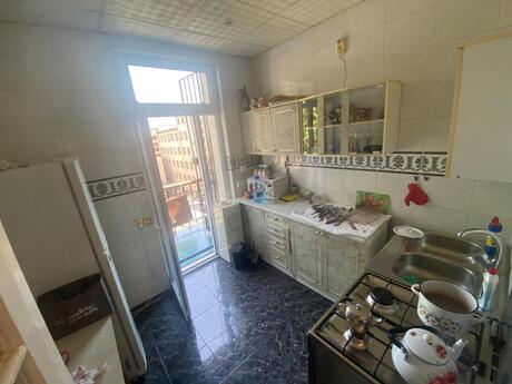 Elan №6274418 - Bakı, 28 May m., 2 otaqlı, 59 m², 4/5 mərtəbə