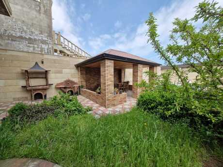 6-комн. дом/дача - пос. Горадил - 220 м²