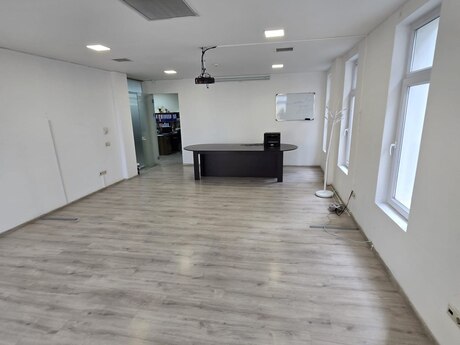 5 otaqlı ofis - Nəriman Nərimanov m. - 165 m²