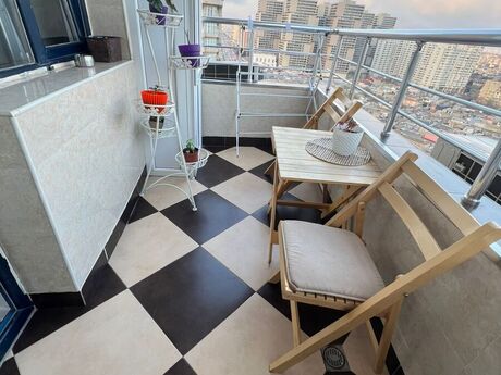 4 otaqlı yeni tikili - İnşaatçılar m. - 150 m²