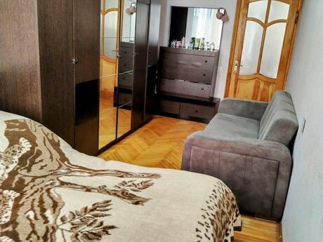 2 otaqlı köhnə tikili - Memar Əcəmi m. - 60 m²