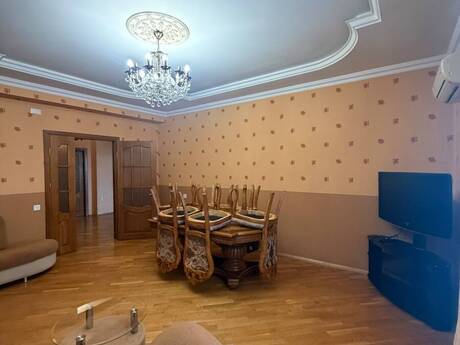 Аренда: 3-комнатная квартира, 125 м², İnşaatçılar: 700 ₼/мес 5