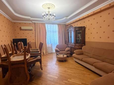 Аренда: 3-комнатная квартира, 125 м², İnşaatçılar: 700 ₼/мес 4