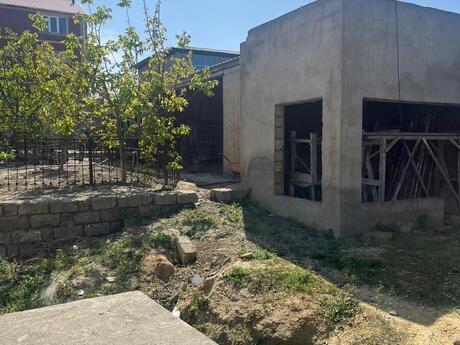 11 otaqlı həyət evi/bağ evi - Dübəndi q. - 435 m²
