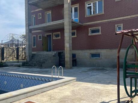 11 otaqlı həyət evi/bağ evi - Dübəndi q. - 435 m²