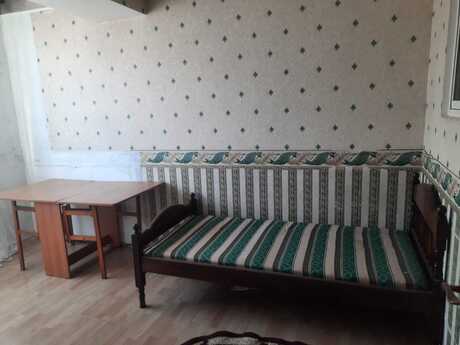 4 otaqlı köhnə tikili - Nəsimi r. - 85 m²