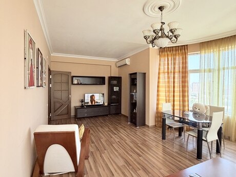 3 otaqlı yeni tikili - 28 May m. - 120 m²