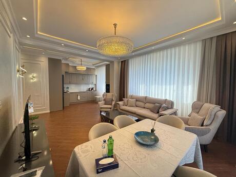 Kirayə 3 otaqlı mənzil, 120 m², Ağ şəhər: 2 500 ₼/ay 4