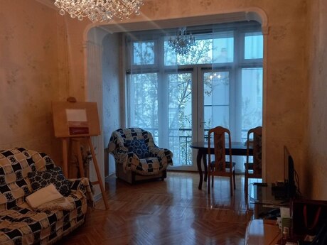 Elan №6275423 - Bakı, İçəri Şəhər m., 2 otaqlı, 65 m², 4/5 mərtəbə