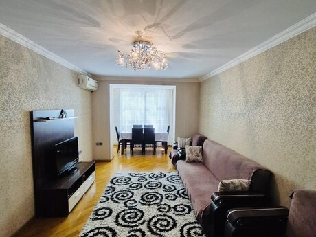 3 otaqlı köhnə tikili - Nizami m. - 75 m²