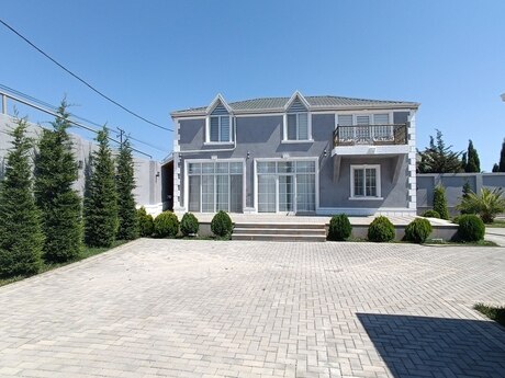 4 otaqlı həyət evi/bağ evi - Şüvəlan q. - 200 m²