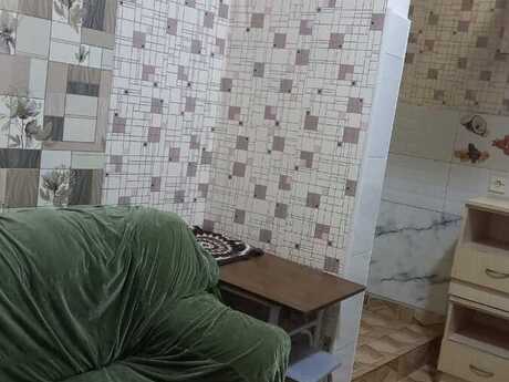 2 otaqlı həyət evi/bağ evi - Əhmədli m. - 60 m²