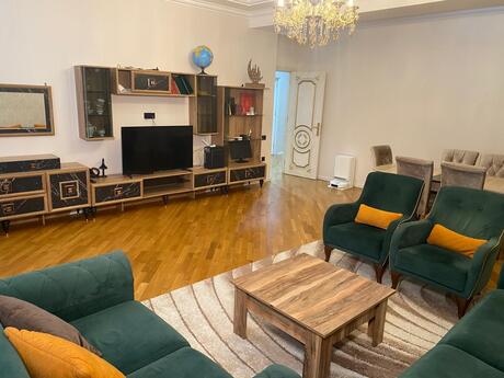 Elan №6275717 - Bakı, Memar Əcəmi m., 3 otaqlı, 140 m², 12/14 mərtəbə