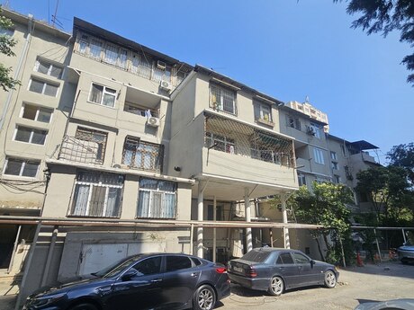 Объявление №6275760 - Баку, м. Иншаатчылар, 3-комн., 90 м², 4/4 этаж