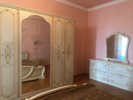 3 otaqlı yeni tikili - 8 Noyabr m. - 120 m²