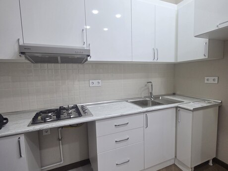 2 otaq · 57 m² · 13/15 mərtəbə, Yeni Günəşli