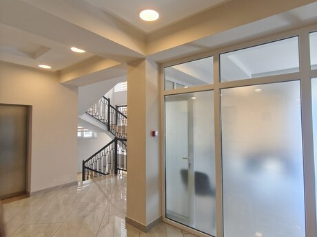 20-комн. офис - м. Гянджлик - 2600 м²