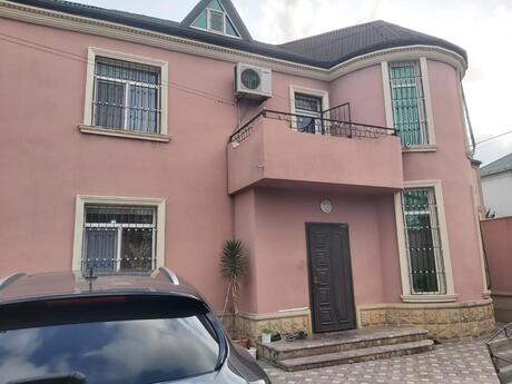 12 otaqlı həyət evi/bağ evi - Köhnə Günəşli q. - 341 m²