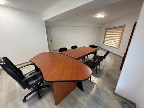 4 otaqlı ofis - Ağ şəhər q. - 182 m²