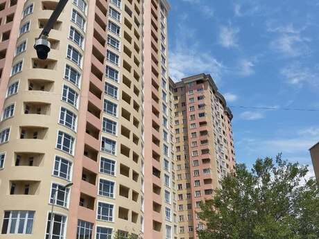4-комнатная квартира, 156 м², Azadlıq Prospekti: 350 000 ₼ 2