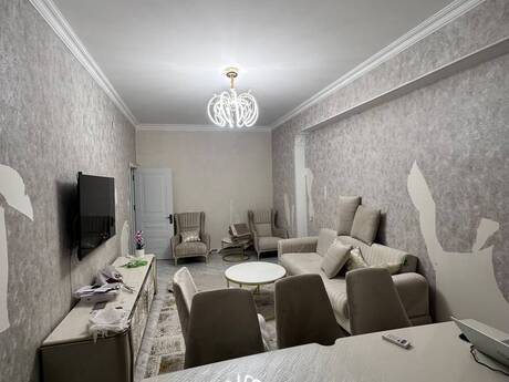 2-комн. новостройка - м. Ахмедлы - 71 м²