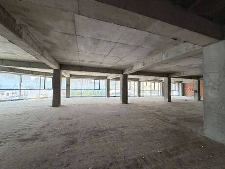 Obyekt - Nizami m. - 1100 m²