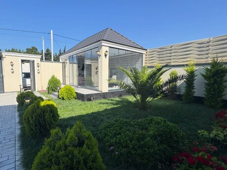 4 otaqlı həyət evi/bağ evi - Mərdəkan q. - 230 m²