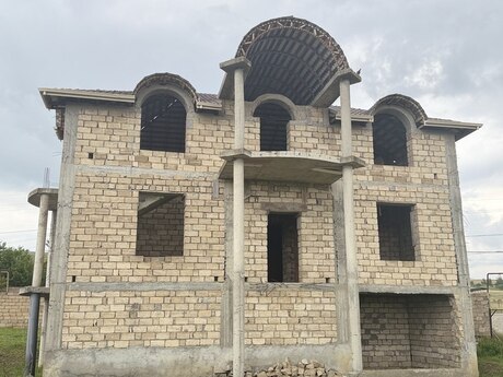 5 otaqlı həyət evi/bağ evi - Şamaxı - 420 m²