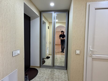2 otaqlı köhnə tikili - Elmlər Akademiyası m. - 55 m²
