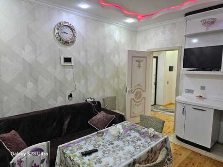 5 otaqlı həyət evi/bağ evi - Sulutəpə q. - 240 m²
