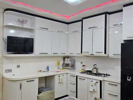 5 otaqlı həyət evi/bağ evi - Sulutəpə q. - 240 m²
