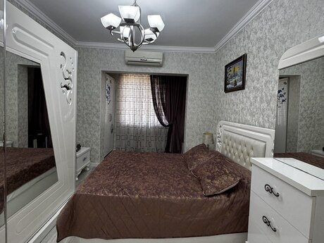 2 otaqlı köhnə tikili - Azadlıq Prospekti m. - 62 m²