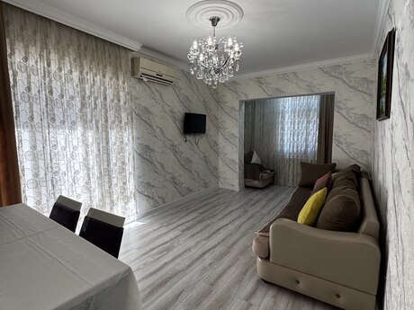2 otaqlı köhnə tikili - Azadlıq Prospekti m. - 62 m²