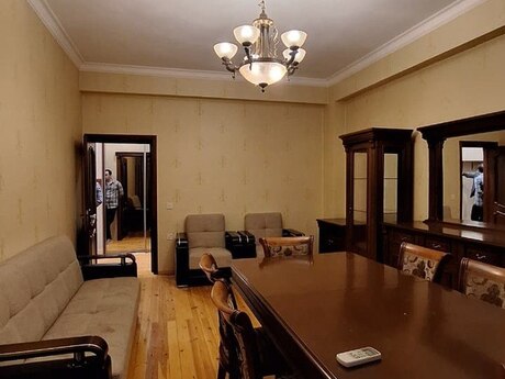 2 otaqlı mənzil, 85 m², Memar Əcəmi: 232 000 ₼ 2