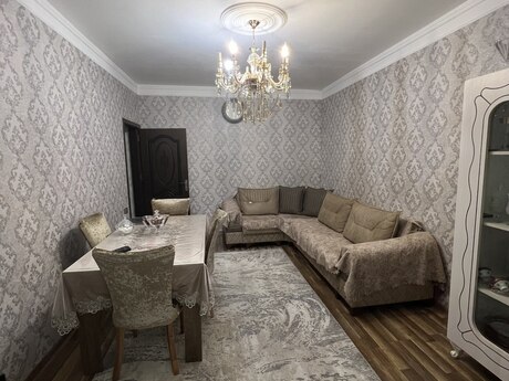 Elan №6276785 - Bakı, Yeni Günəşli q., 3 otaqlı, 55 m², 2/9 mərtəbə