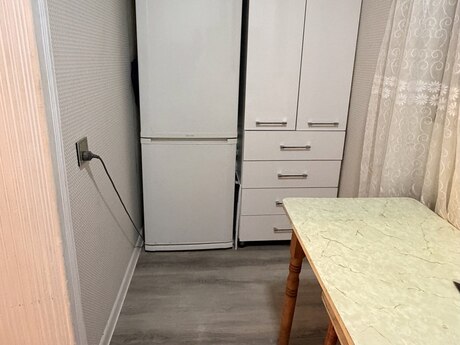 2 otaqlı köhnə tikili - 4-cü mikrorayon q. - 45 m²