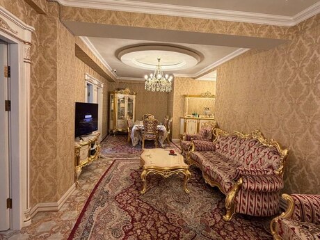 4 otaqlı yeni tikili - 8-ci mikrorayon q. - 155 m²