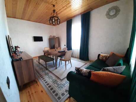 5 otaqlı həyət evi/bağ evi - Albalılıq q. - 140 m²