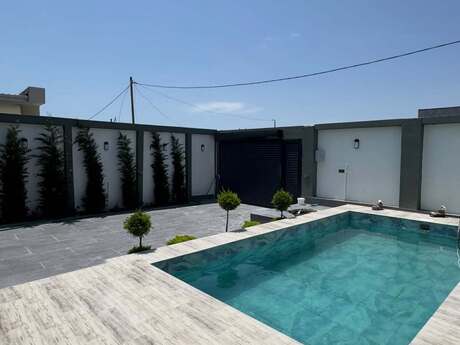 4 otaqlı həyət evi/bağ evi - Mərdəkan q. - 150 m²