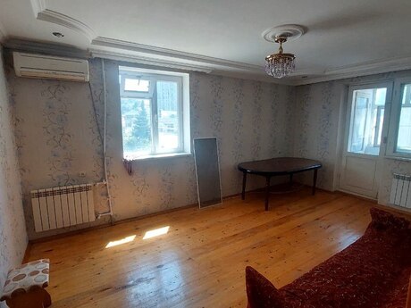 Elan №6277197 - Bakı, Qaraçuxur q., 4 otaqlı, 100 m², 2/5 mərtəbə