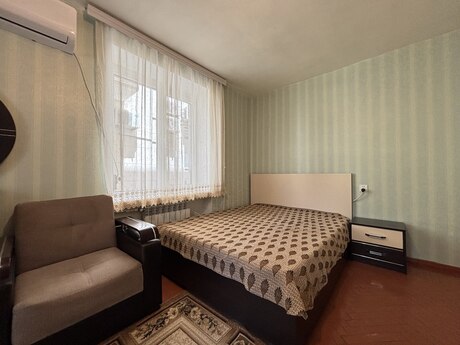 Kirayə 1 otaqlı mənzil, 40 m², İnşaatçılar: 550 ₼/ay 3