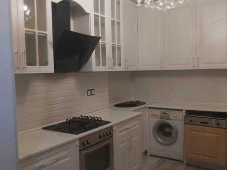 Elan №6277229 - Bakı, Xalqlar Dostluğu m., 2 otaqlı, 70 m², 3/9 mərtəbə