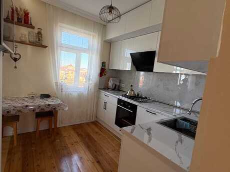 5 otaqlı mənzil, 100 m², Badamdar: 235 000 ₼ 3